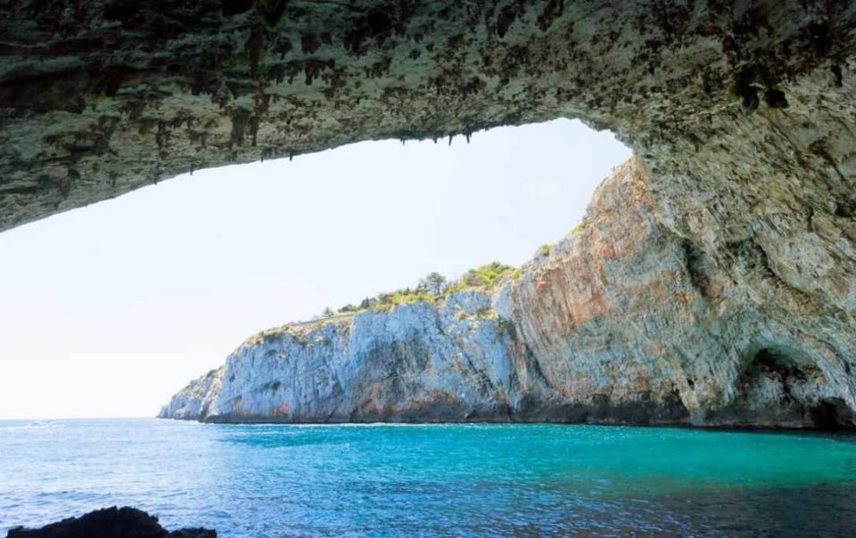 LAMIA DEL RICCIO - Casa Vacanze in Puglia | Grotta zinzulusa